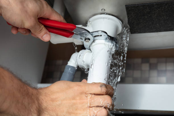 Best Water damage contractors near me  in Red Oaks Mill, NY